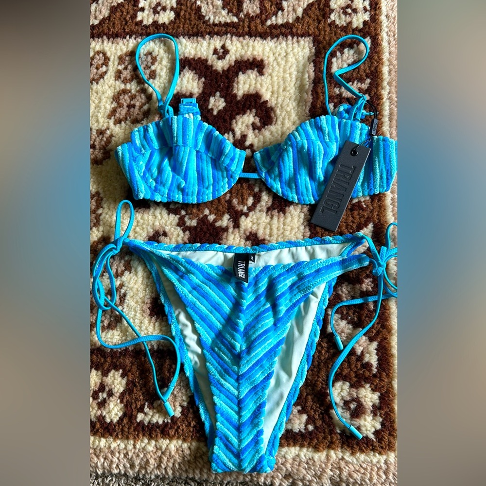 Triangl Brand two piece swimsuit•  NEW with Tags• Women’s size Large • New•